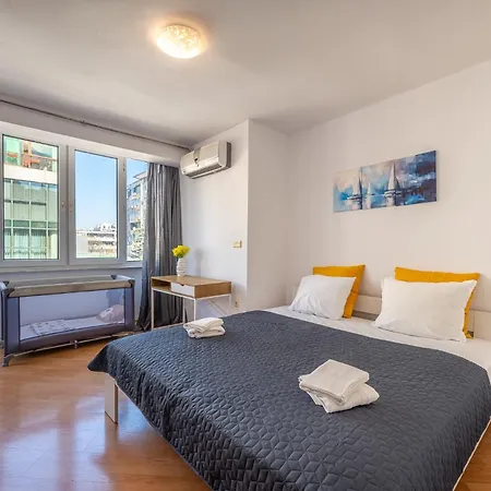 Apartment Location 2 Bedroom Next To The