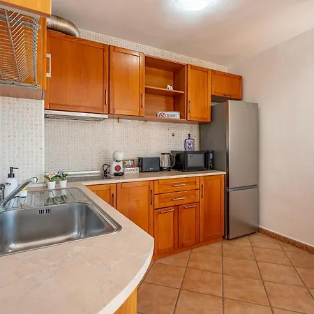 Location 2 Bedroom Next To The דירה