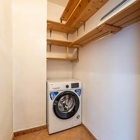 Apartment Location 2 Bedroom Next To The Varna