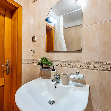דירה Location 2 Bedroom Next To The